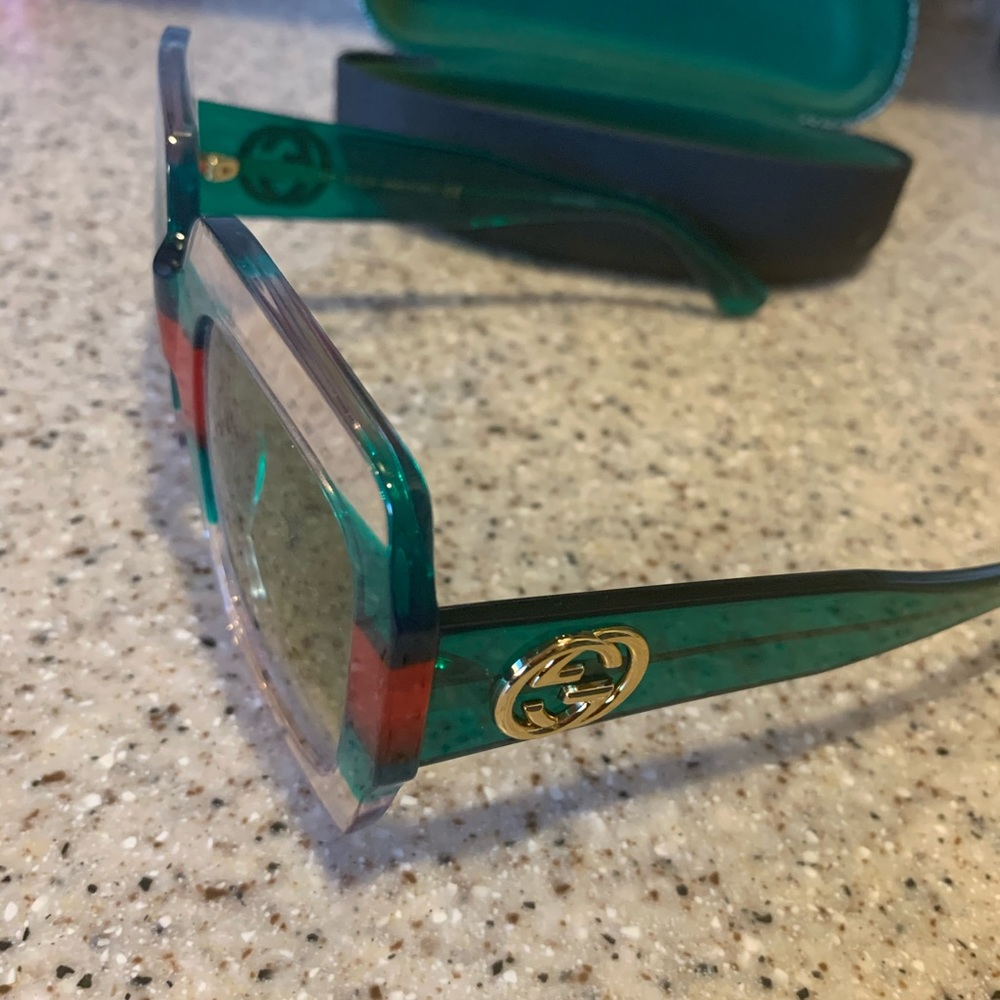 Authentic Gucci glasses - Picture 2 of 4